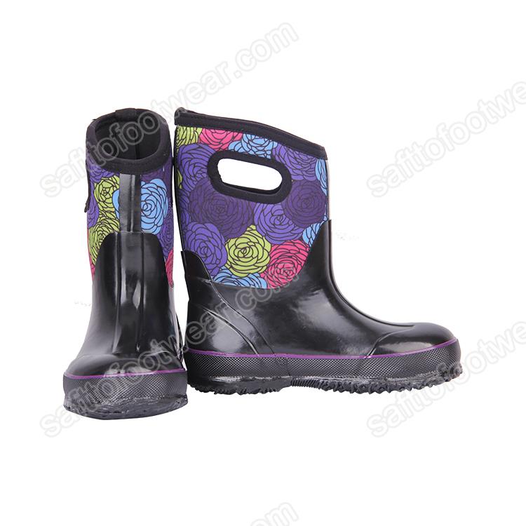 Environment Friendly Rubber Boots for Children.jpg